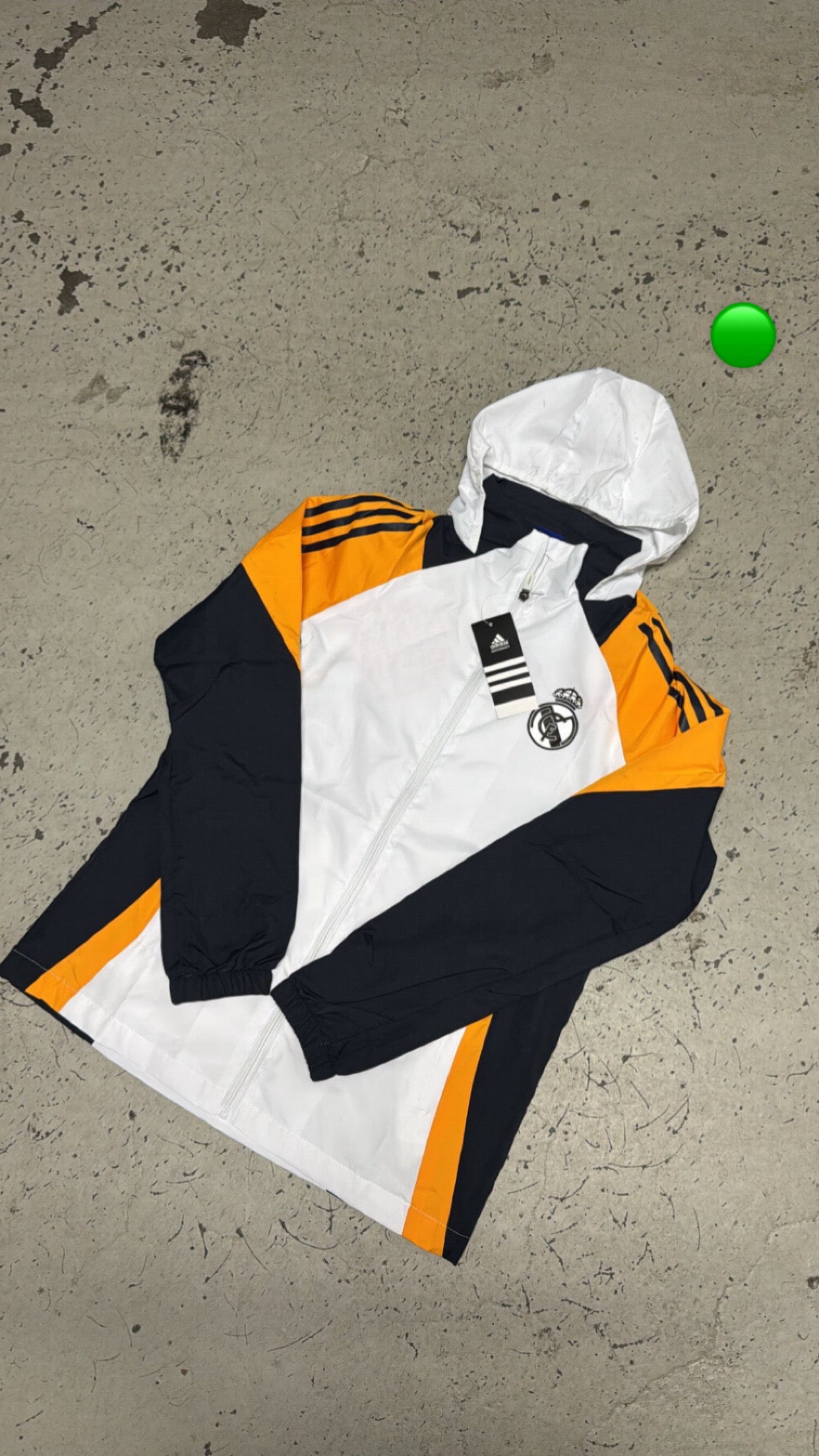 Real Madrid Windbreaker🧡