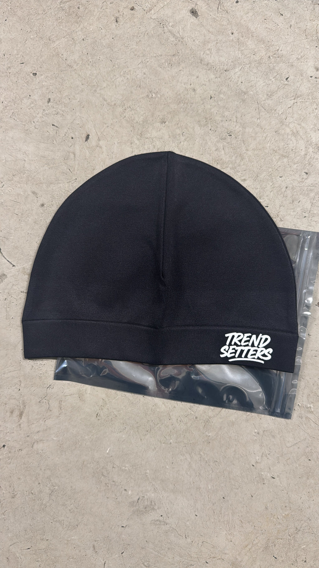 Trendsetter skullcap🖤🩶