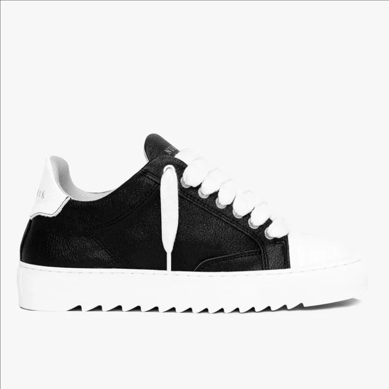 Nume Sneakers